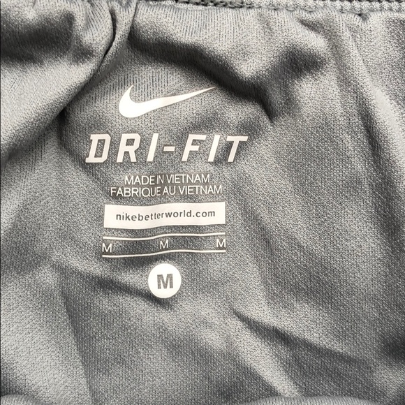 Nike LIVESTRONG dri-fit shorts - Picture 4 of 6